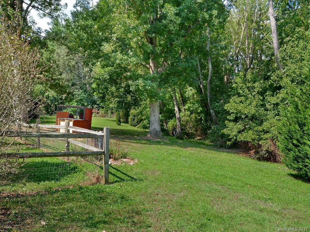 277 Lower Edgewood Road Candler, NC 28715 - Photo 4 of 20 Gallery Image 4
