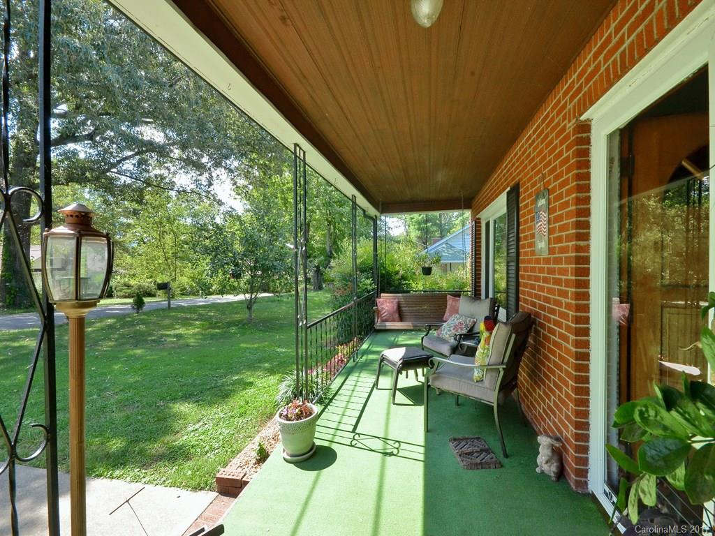 277 Lower Edgewood Road Candler, NC 28715 - Photo 5 of 20 Gallery Image 5