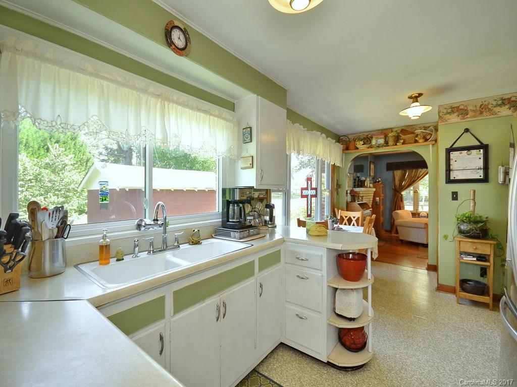 277 Lower Edgewood Road Candler, NC 28715 - Photo 10 of 20 Gallery Image 10