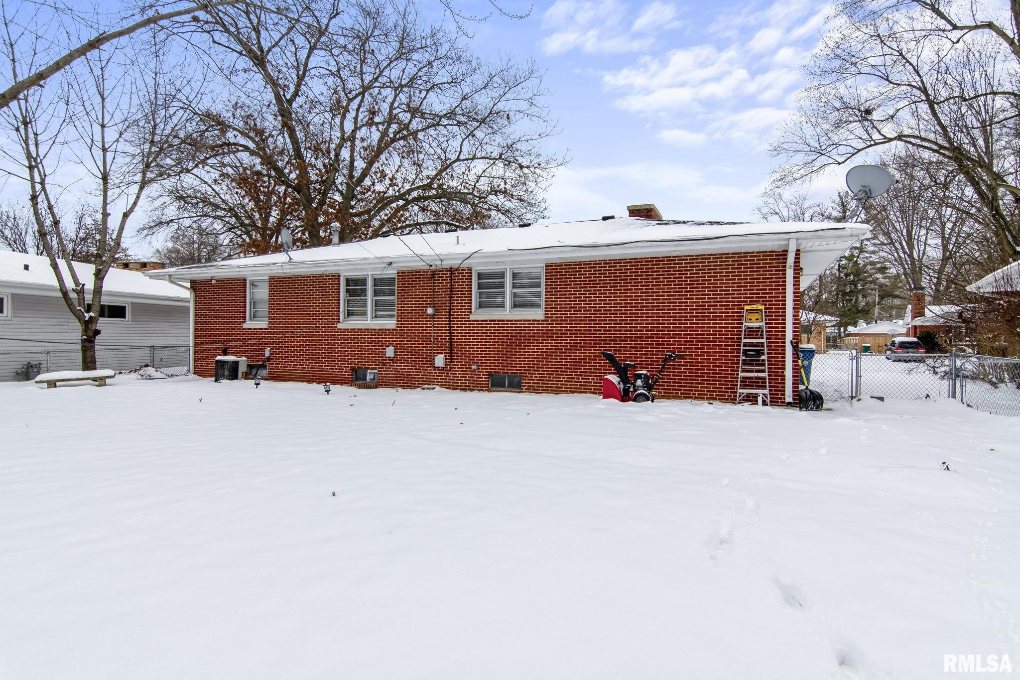 929 Westview Drive Springfield, IL 62704 - Photo 38 of 39 Gallery Image 38