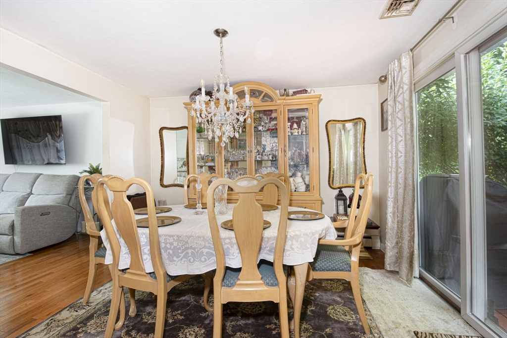 8 Cedar Road Holden, MA 01520 - Photo 12 of 34 Gallery Image 12