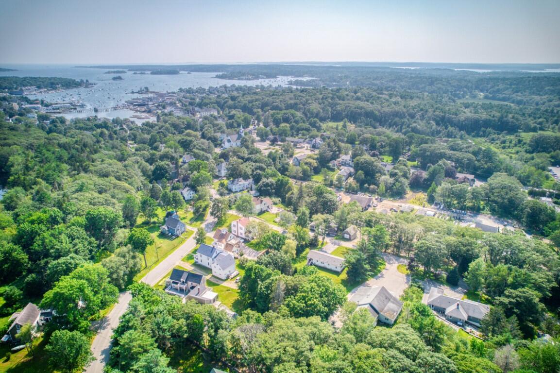15 Montgomery Road Boothbay Harbor, ME 04538 - Photo 21 of 23 21. 15MontgomeryRd-0128