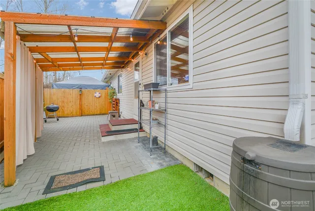 $487,500 | 16828 40th Avenue Northeast, Unit A, Arlington, WA 98223