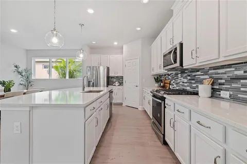 $449,000 | 6112 Plover Meadow Street, Lithia, FL 33547