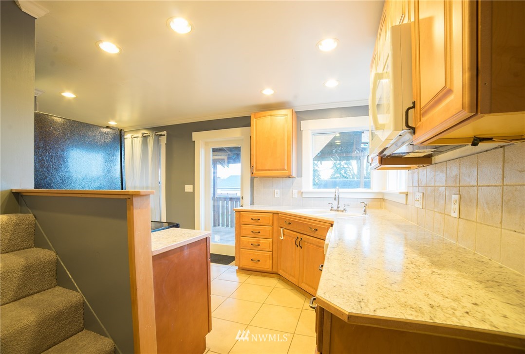 902 Maple Street Everett, WA 98201 - Photo 14 of 25 Gallery Image 14