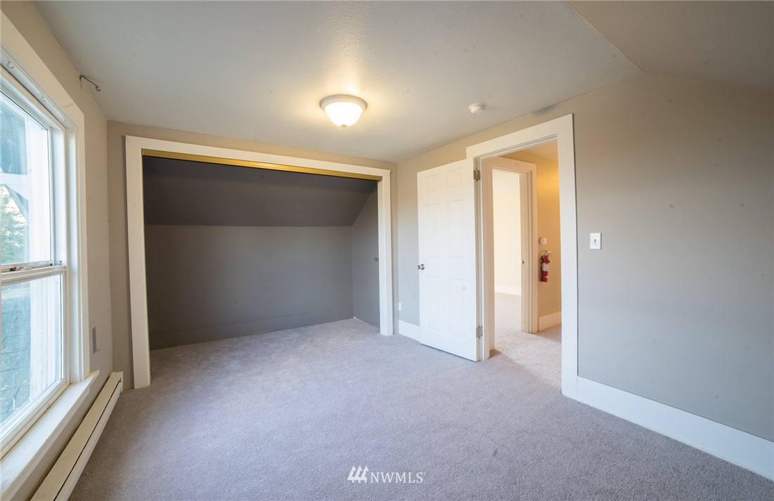 902 Maple Street Everett, WA 98201 - Photo 17 of 25 Gallery Image 17