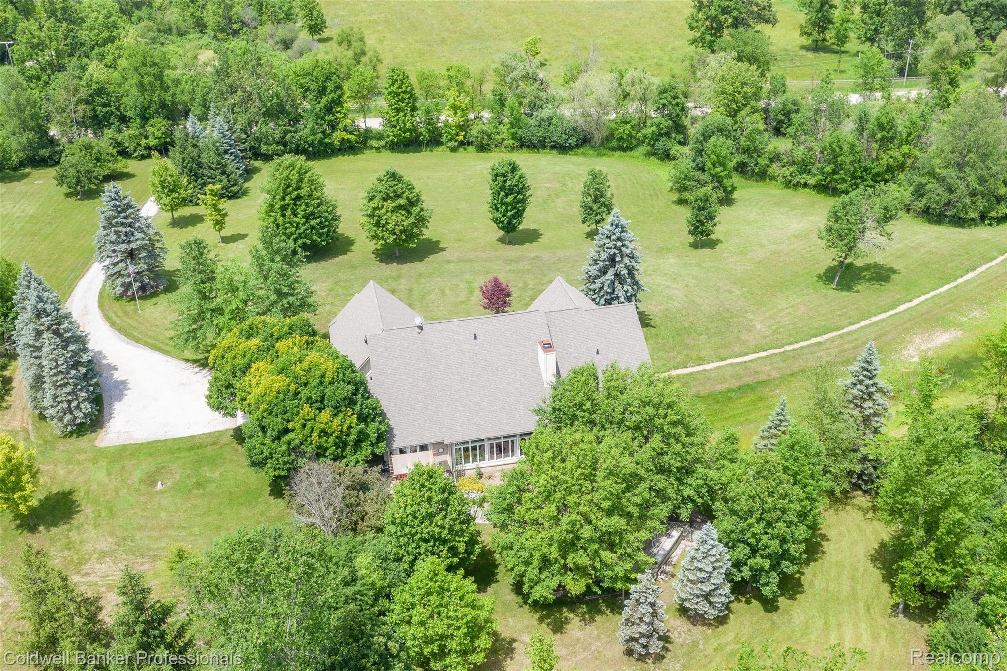 3150 Six Mile Road South Lyon, MI 48178 - Photo 55 of 55 DJI_0850.jpg