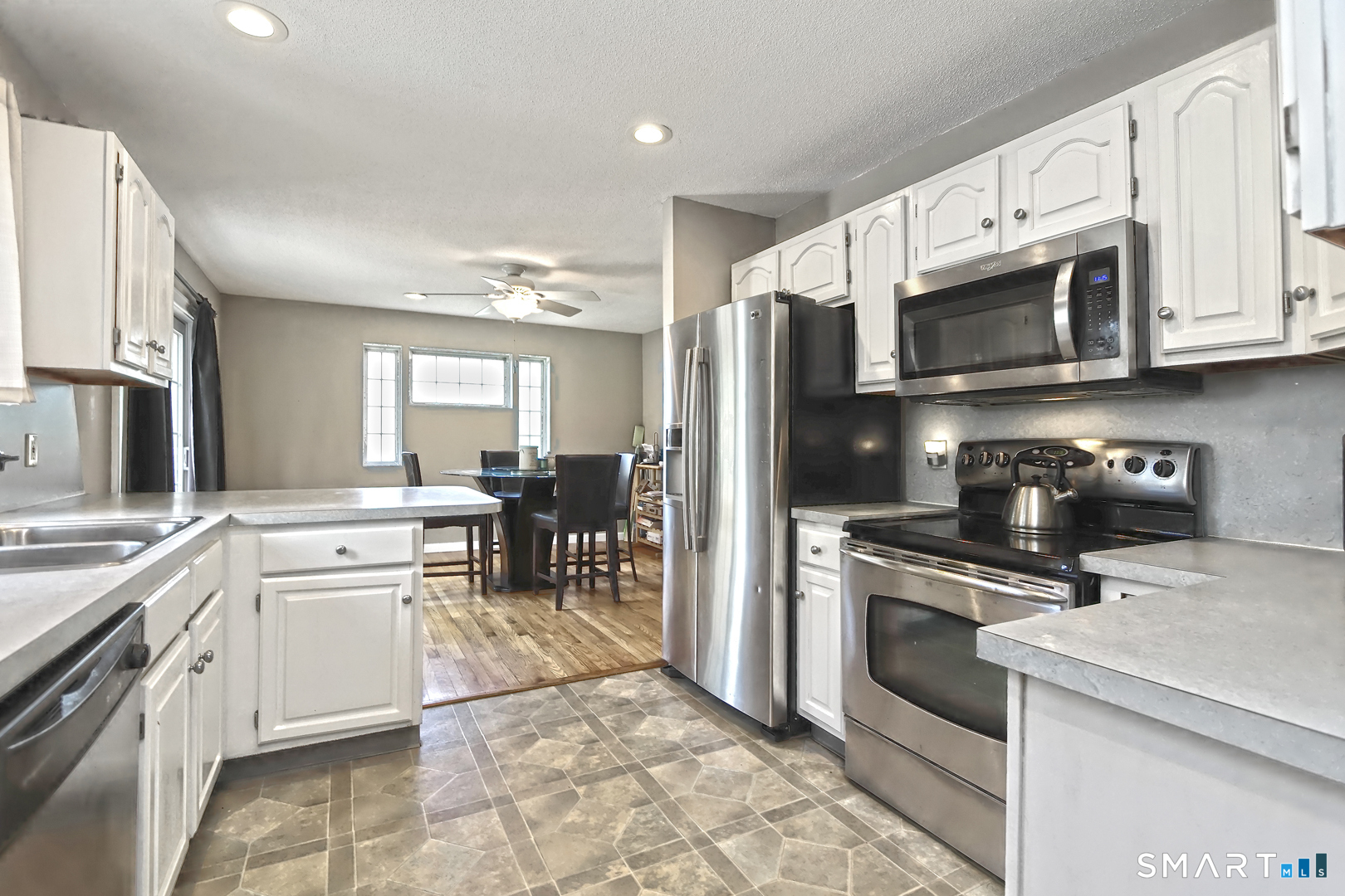 6 Francis Street Waterbury, CT 06708 - Photo 8 of 26