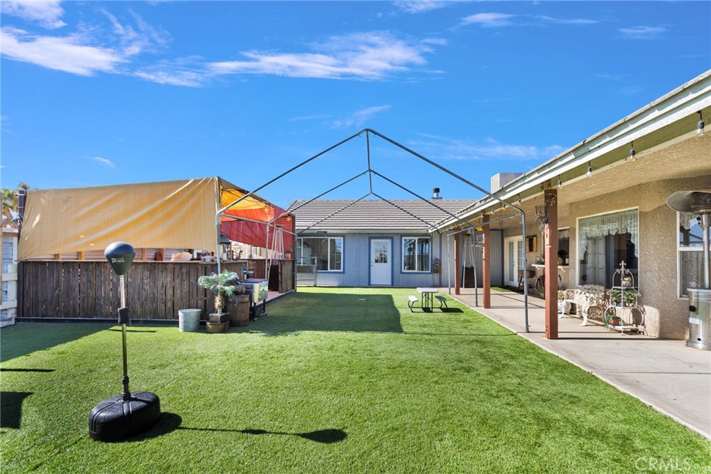 10276 Aster Road Oak Hills, CA 92344 - Photo 46 of 65