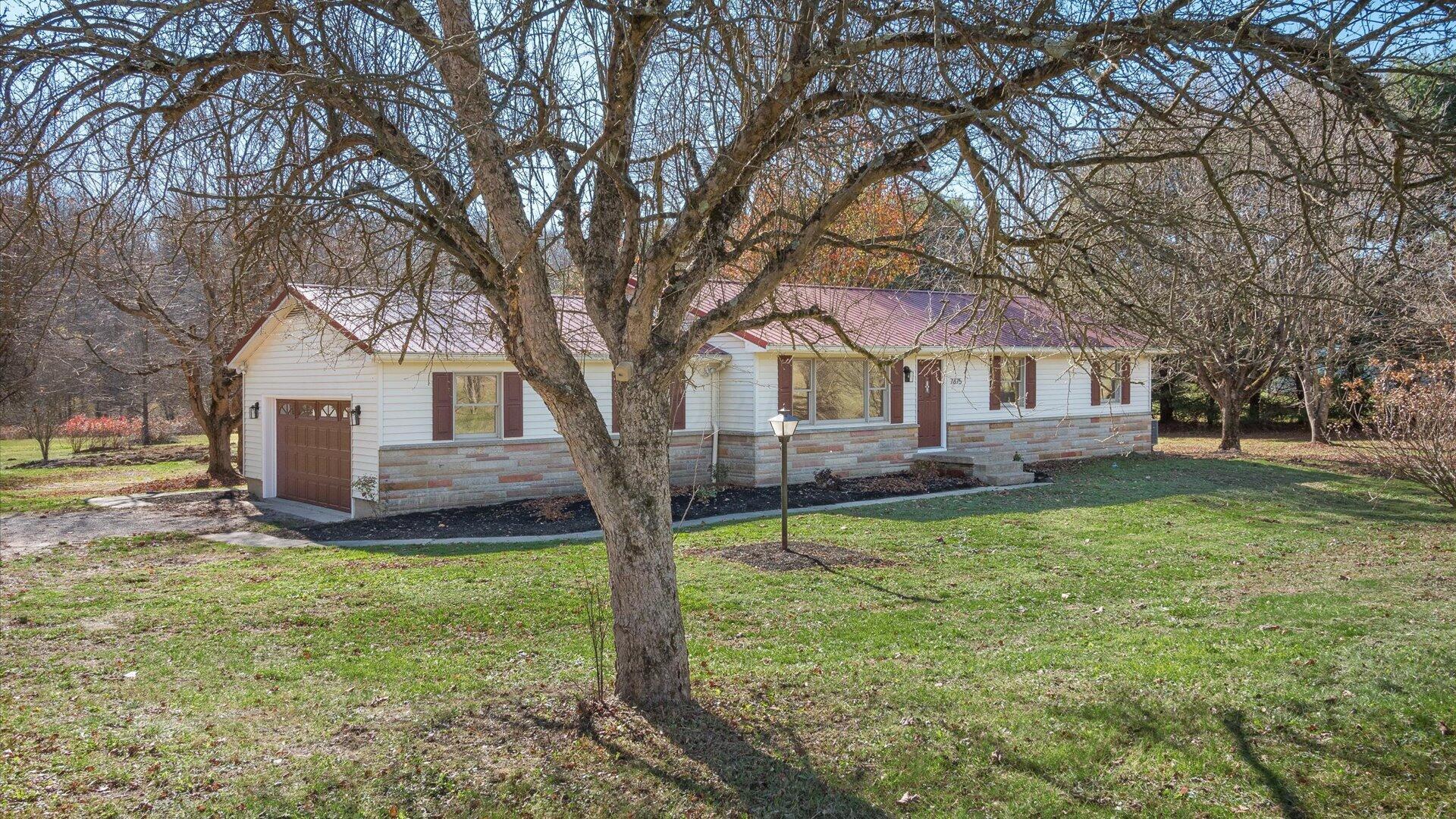 7875 Fultonrose Road Roseville, OH 43777 - Photo 5 of 40 07-z 7875 Fultonrose088