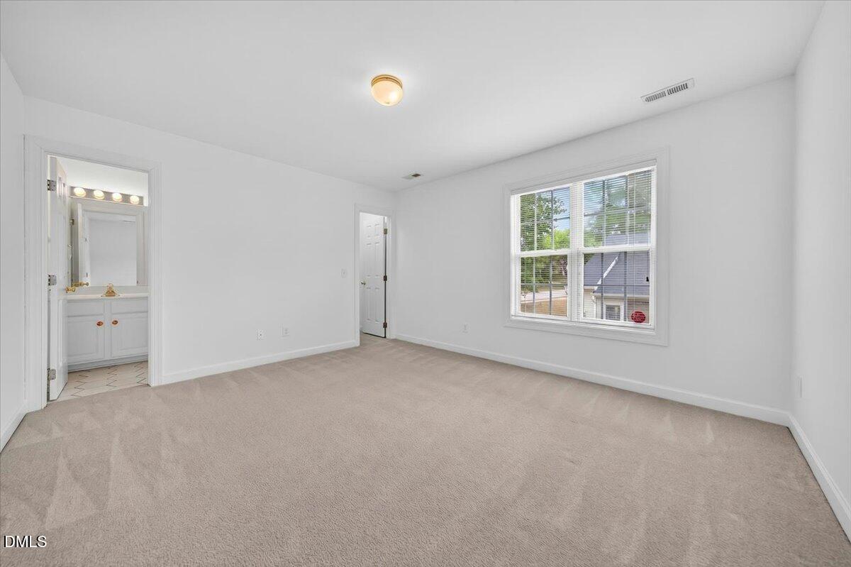 8708 Belford Valley Lane Raleigh, NC 27615 - Photo 23 of 27 42-8708BelfordValleyLnRaleighNC27615_042