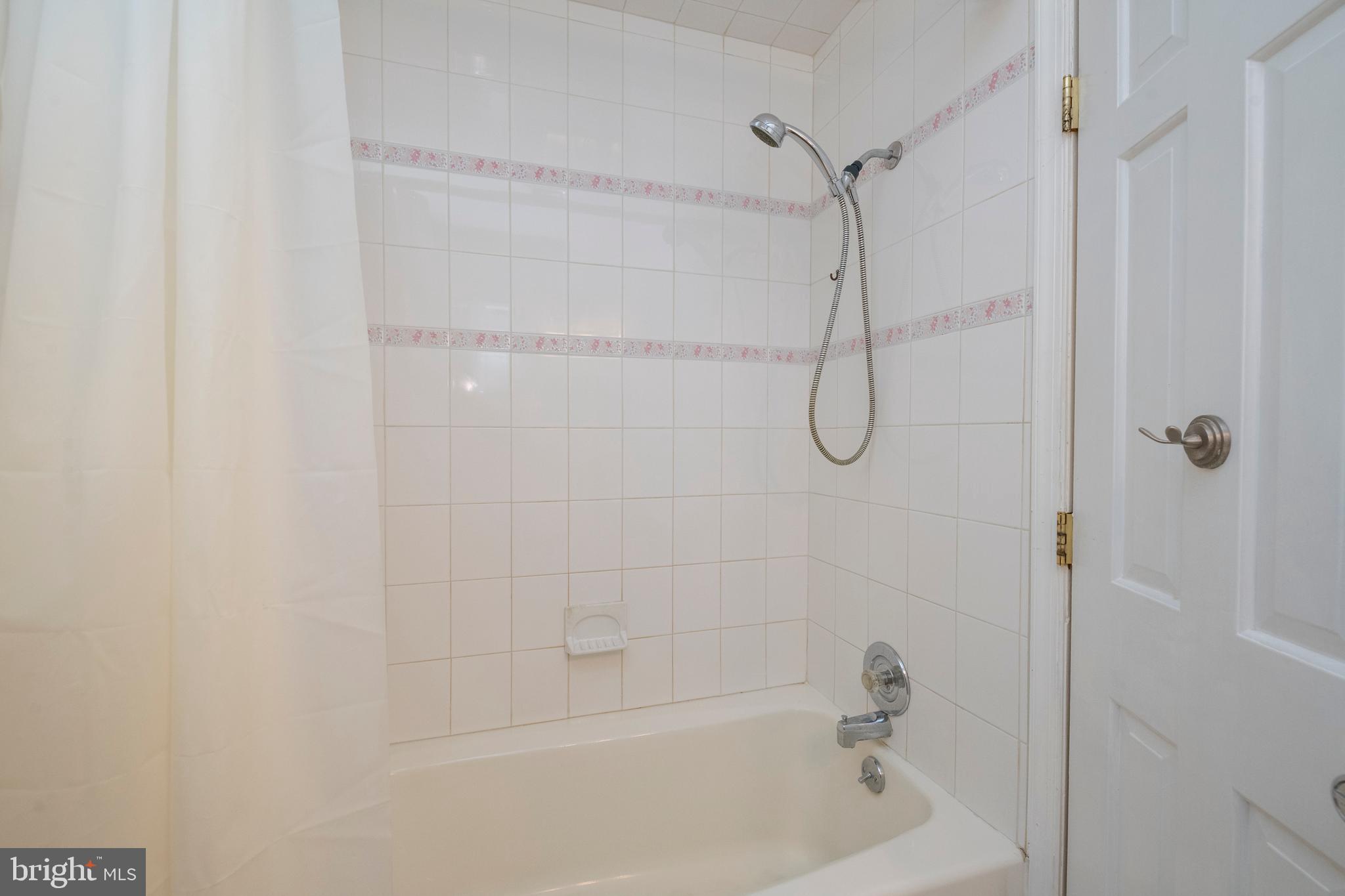 12262 Etchison Road Ellicott City, MD 21042 - Photo 28 of 47 Hall Bath