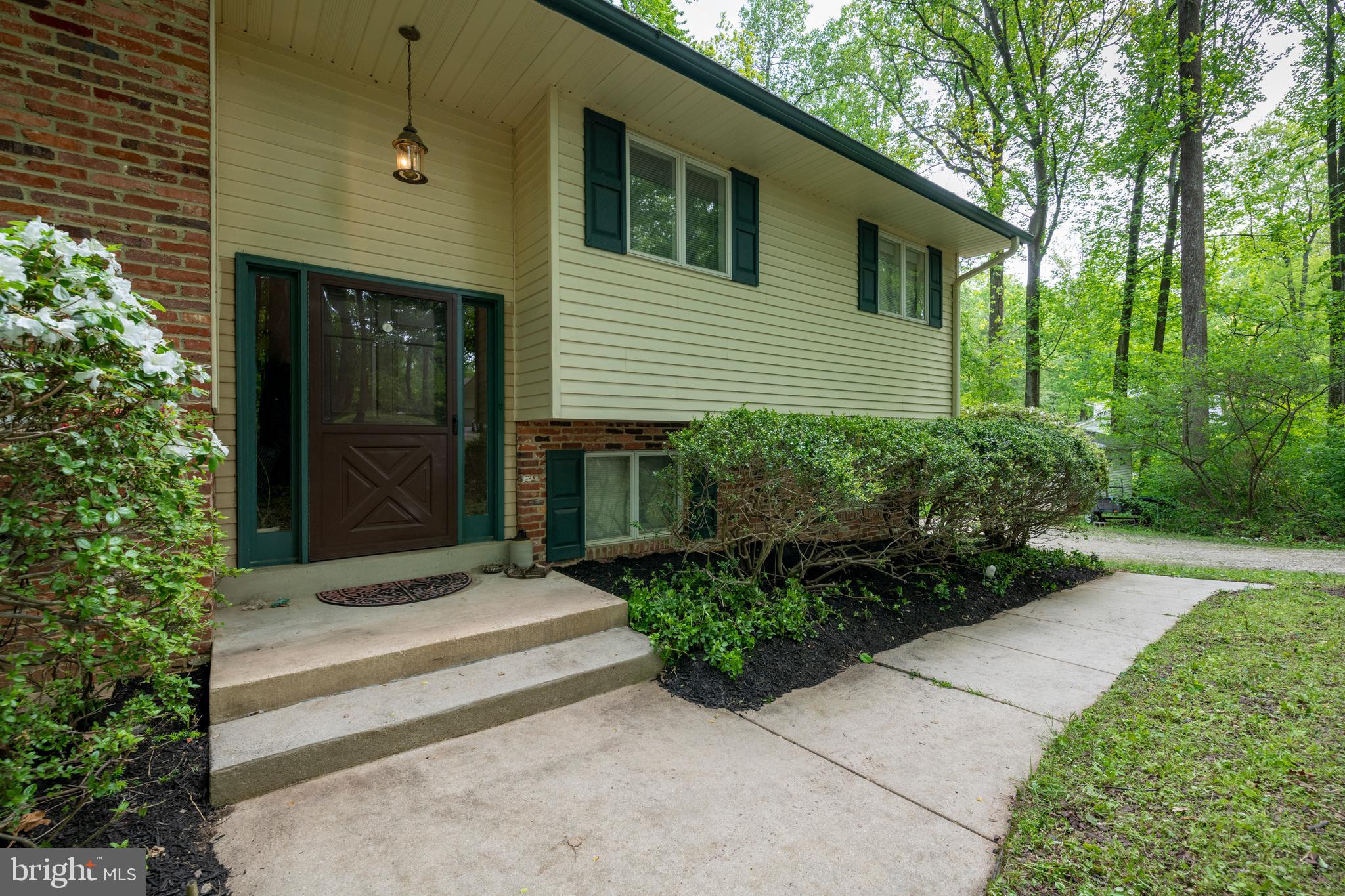12262 Etchison Road Ellicott City, MD 21042 - Photo 5 of 47 Front Entrance