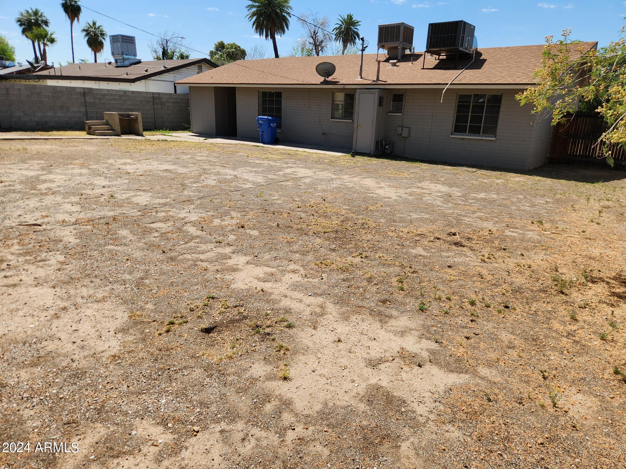 108 East Griswold Road Phoenix, AZ 85020 - Photo 12 of 12 13