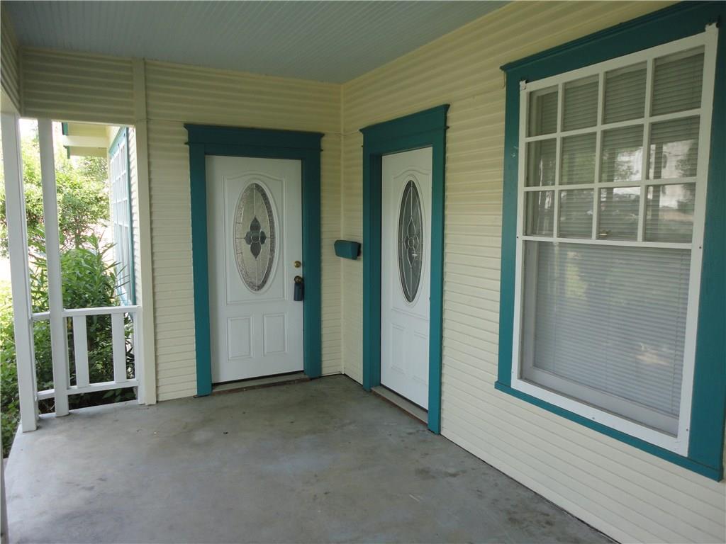 200 East 33rd Street Austin, TX 78705 - Photo 24 of 27 a view of a front door of a house