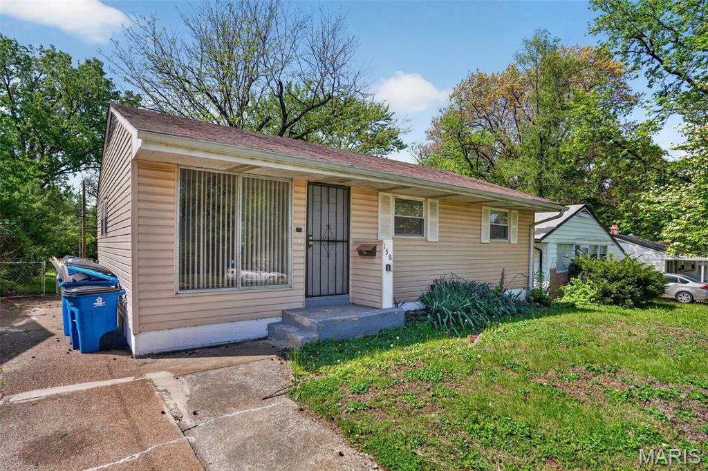 158 Monteith Circle St. Louis, MO 63137 - Photo 7 of 31