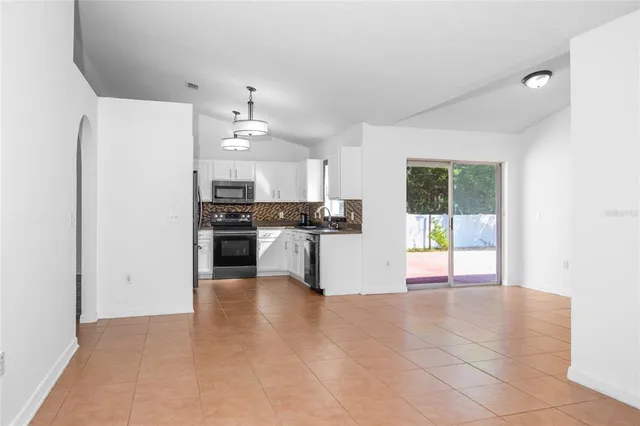 $325,000 | 1552 Deltona Boulevard, Spring Hill, FL 34606