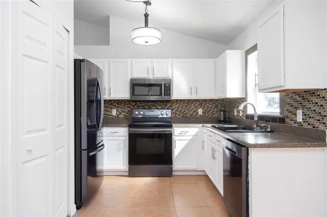 $325,000 | 1552 Deltona Boulevard, Spring Hill, FL 34606