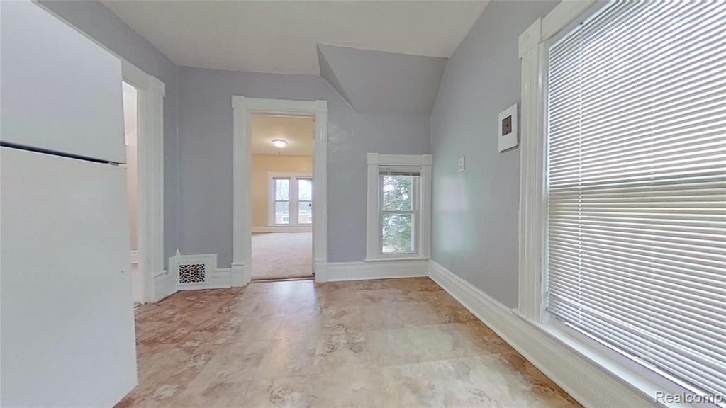 8 South Normal Street, Unit UPPR Ypsilanti, MI 48197 - Photo 9 of 10