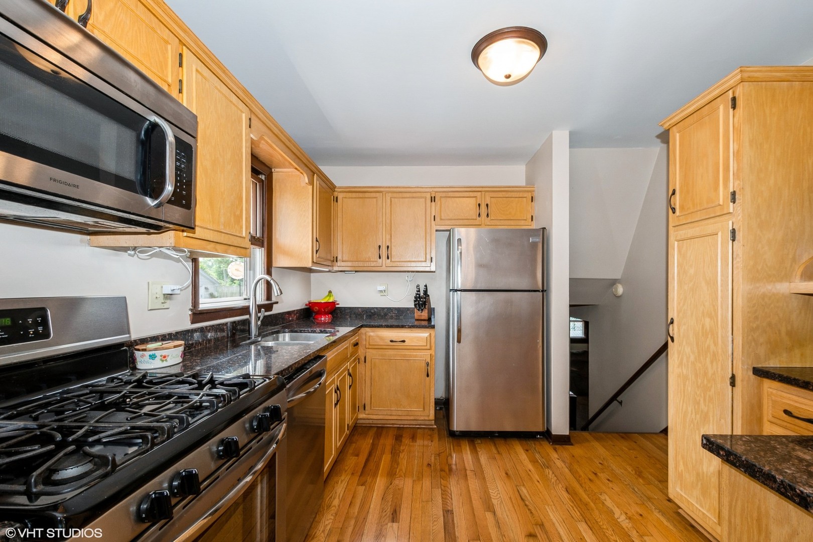 408 South Cedar Road New Lenox, IL 60451 - Photo 8 of 24
