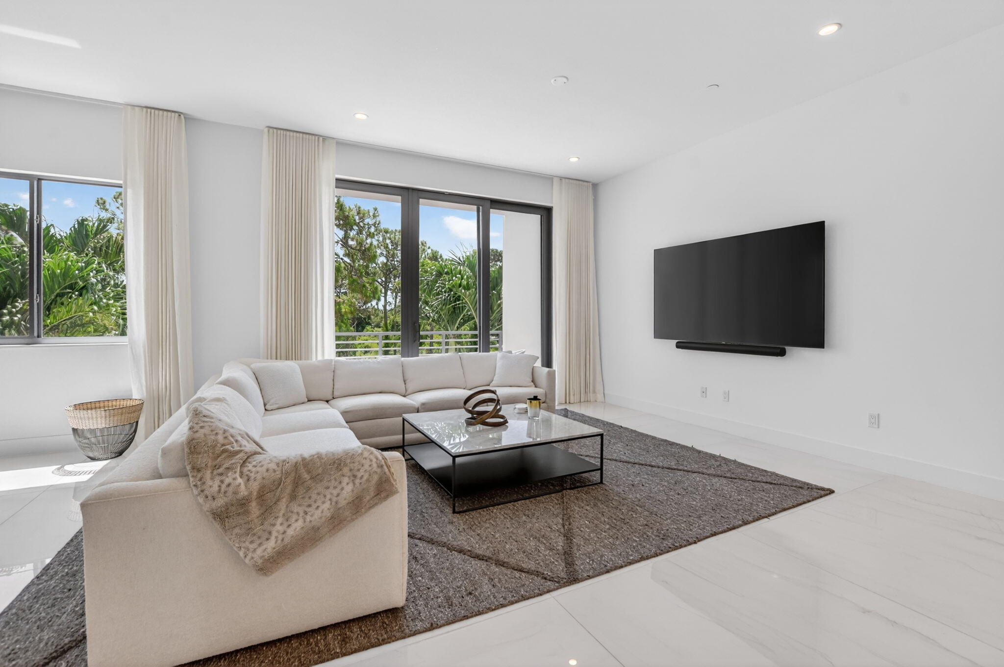 4130 Northwest 17th Avenue Boca Raton, FL 33431 - Photo 11 of 45 32-web-or-mls-4130 NW 17 Ave (35)