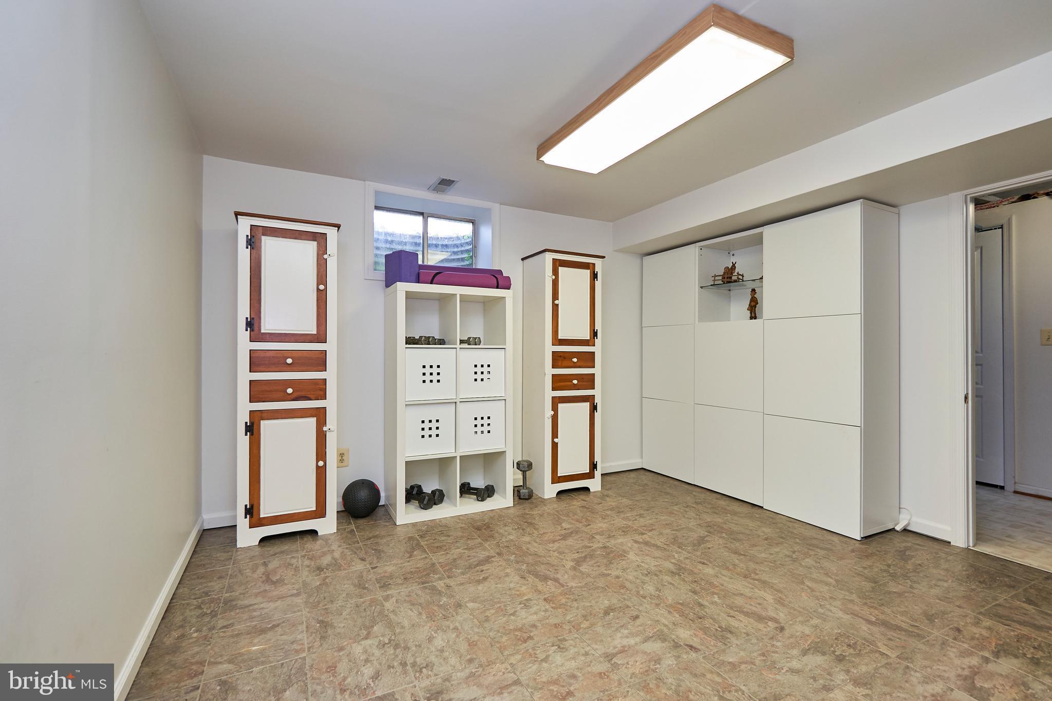 8595 Weems Road Manassas, VA 20110 - Photo 22 of 30 Gallery Image 22