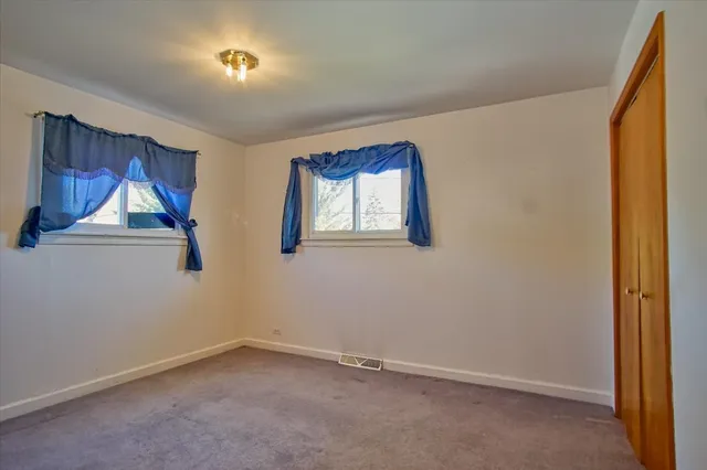 $450,000 | 251 West Armitage Avenue, Elmhurst, IL 60126