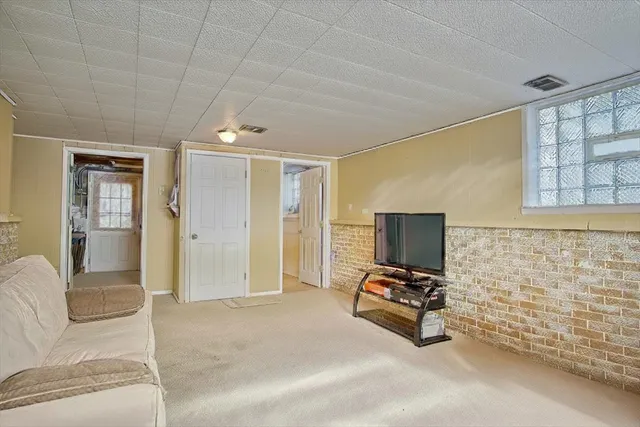 $450,000 | 251 West Armitage Avenue, Elmhurst, IL 60126