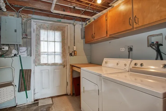 $450,000 | 251 West Armitage Avenue, Elmhurst, IL 60126