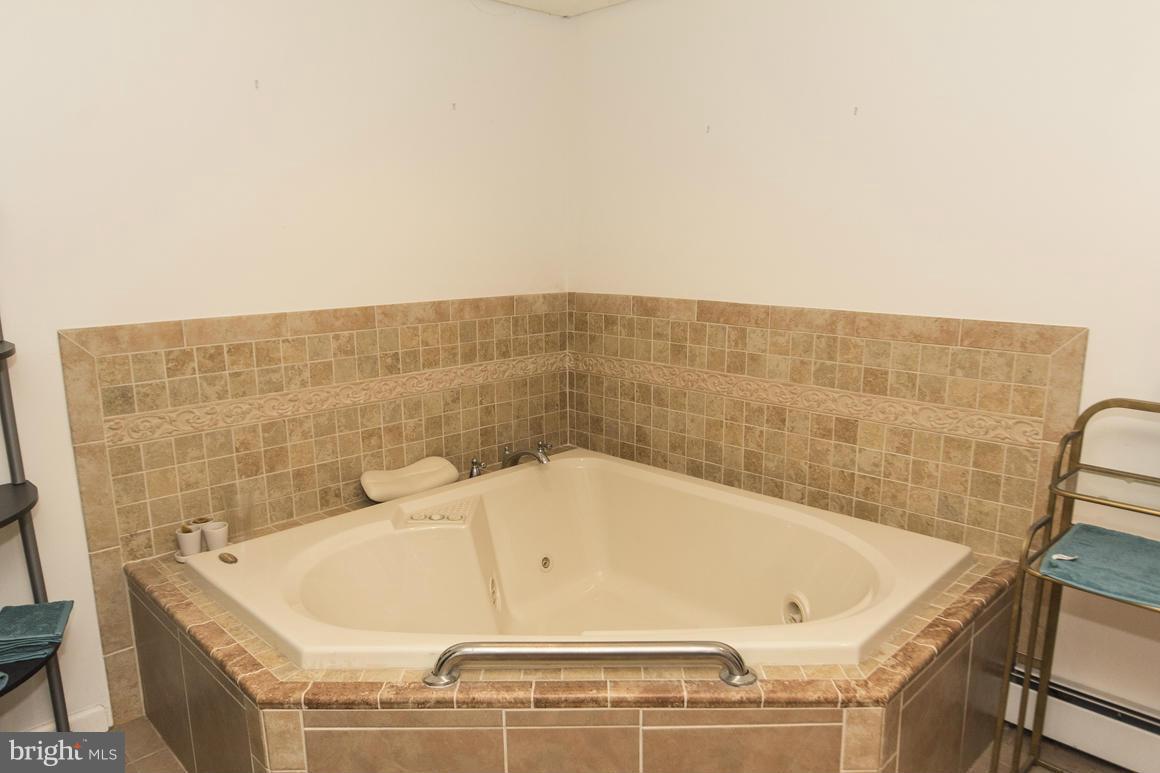 5814 Ebenezer Road White Marsh, MD 21162 - Photo 17 of 25 Bath