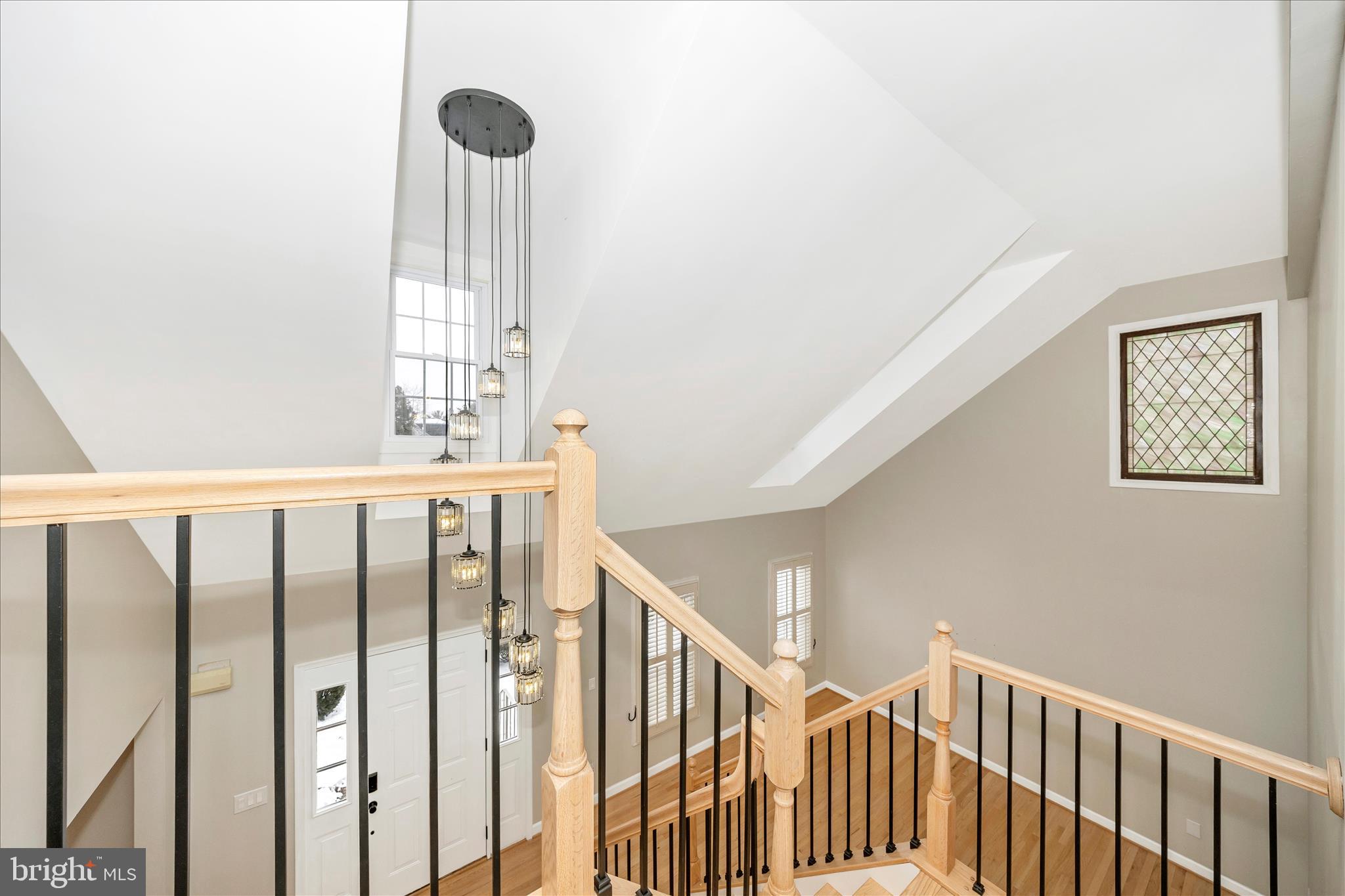 2478-5 Five Shillings Road Frederick, MD 21701 - Photo 6 of 85 Staircase