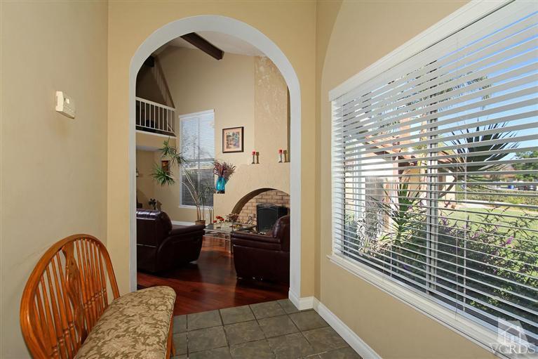 4757 Avedon Road Moorpark, CA 93021 - Photo 3 of 22 a living room with furniture