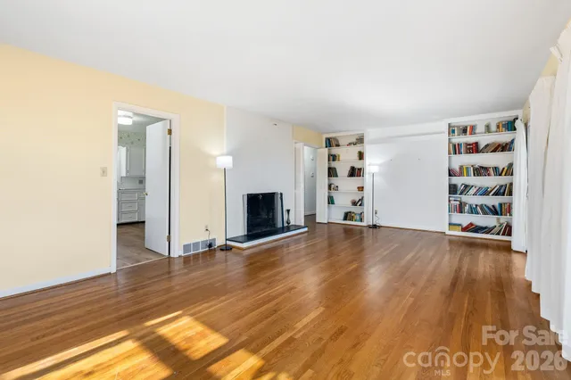 $375,000 | 800 Mountain View Road, Mars Hill, NC 28754