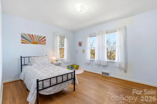 $375,000 | 800 Mountain View Road, Mars Hill, NC 28754