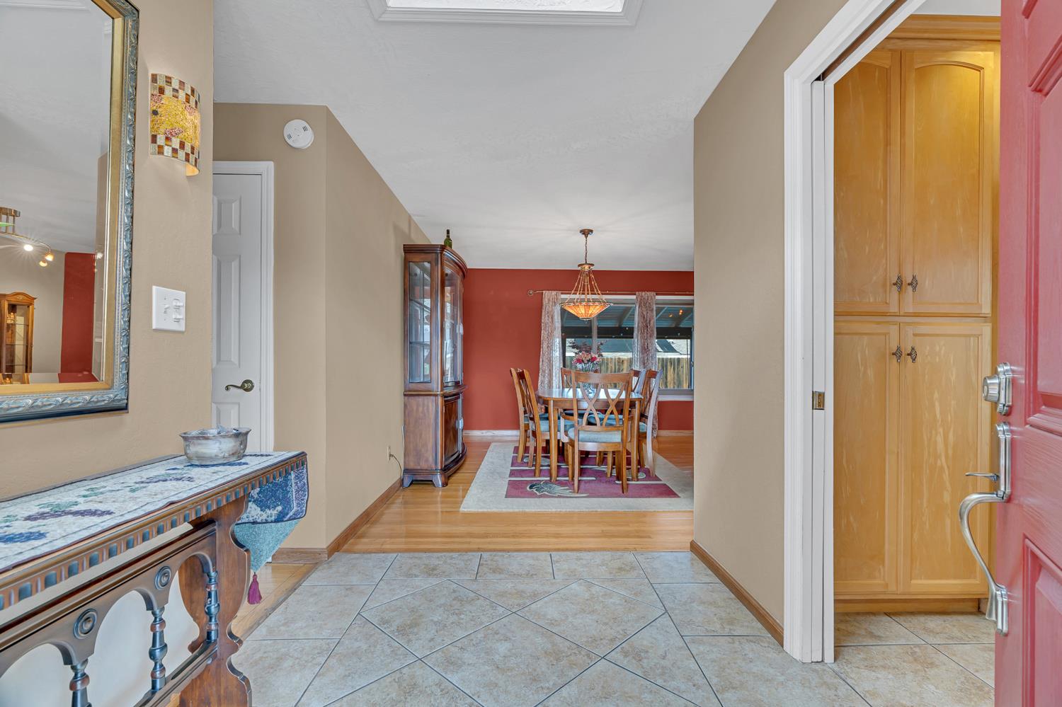 4831 Cameron Ranch Drive Carmichael, CA 95608 - Photo 5 of 65