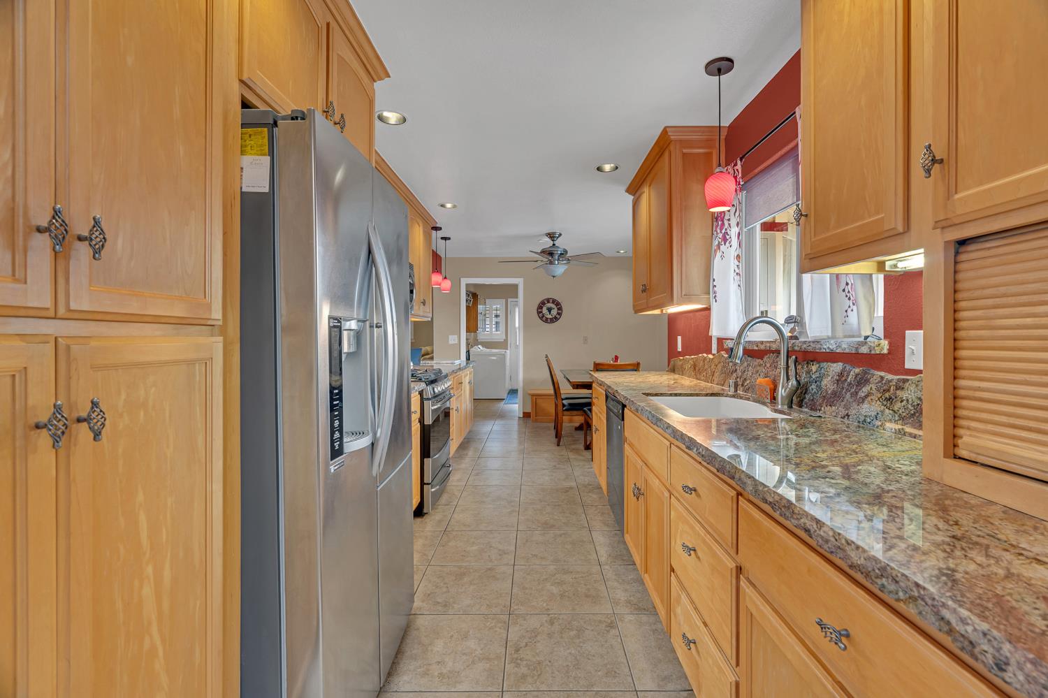 4831 Cameron Ranch Drive Carmichael, CA 95608 - Photo 7 of 65