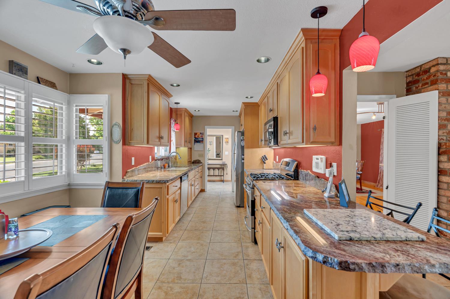 4831 Cameron Ranch Drive Carmichael, CA 95608 - Photo 8 of 65