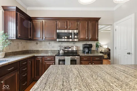 $499,900 | 6327 Columbia Circle, Fishers, IN 46038