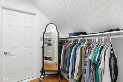 $499,900 | 6327 Columbia Circle, Fishers, IN 46038