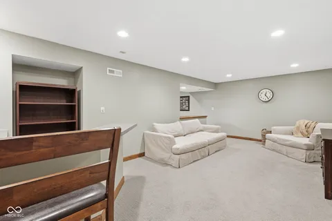 $499,900 | 6327 Columbia Circle, Fishers, IN 46038