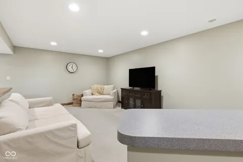 $499,900 | 6327 Columbia Circle, Fishers, IN 46038