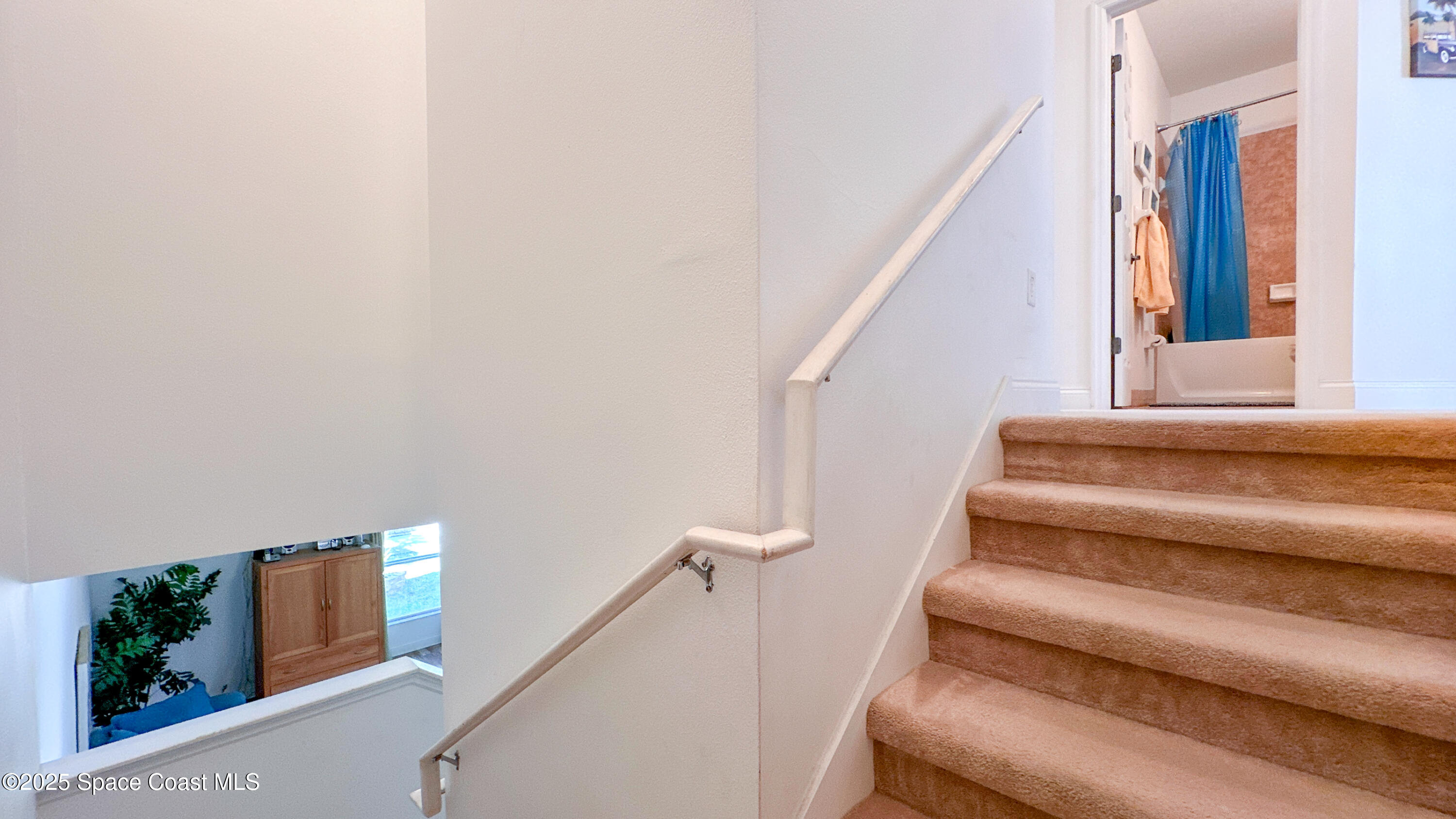 3188 Ricks Way, Unit B Melbourne Beach, FL 32951 - Photo 18 of 58 a view of entryway