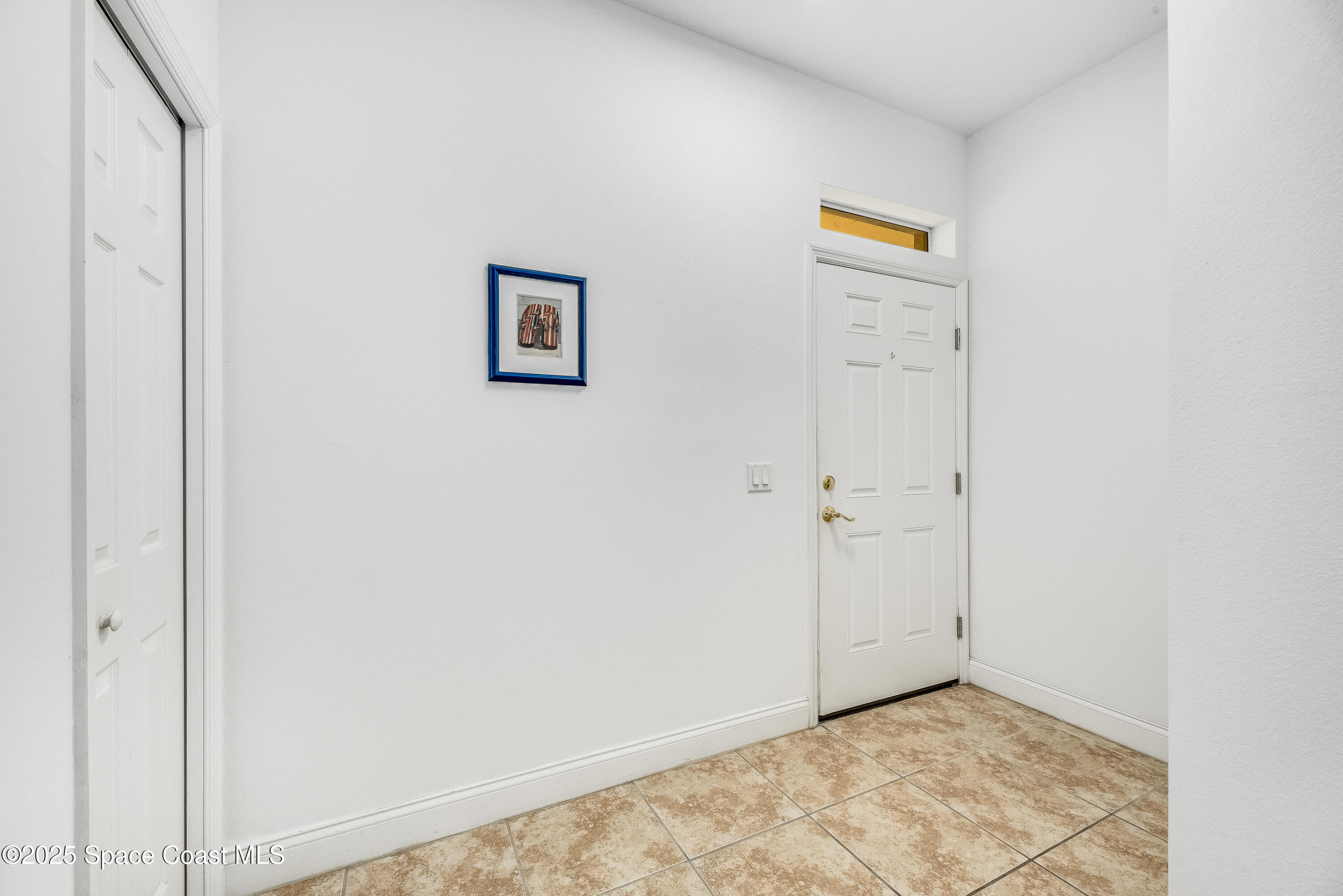 3188 Ricks Way, Unit B Melbourne Beach, FL 32951 - Photo 7 of 58 Foyer
