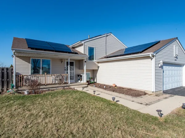 $339,900 | 1230 Pheasant Run, Zion, IL 60099