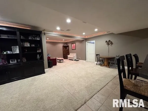 $4,200 | 6412 Stonehaven Ridge, Springfield, IL 62711