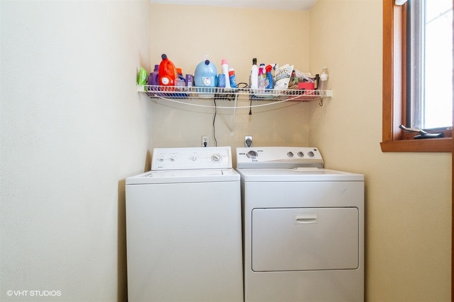 1851 Ipsen Road Belvidere, IL 61008 - Photo 7 of 14 a utility room with dryer and washer