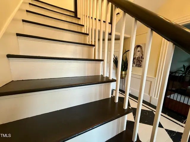 $475,000 | 313 West Noble Street, Louisburg, NC 27549