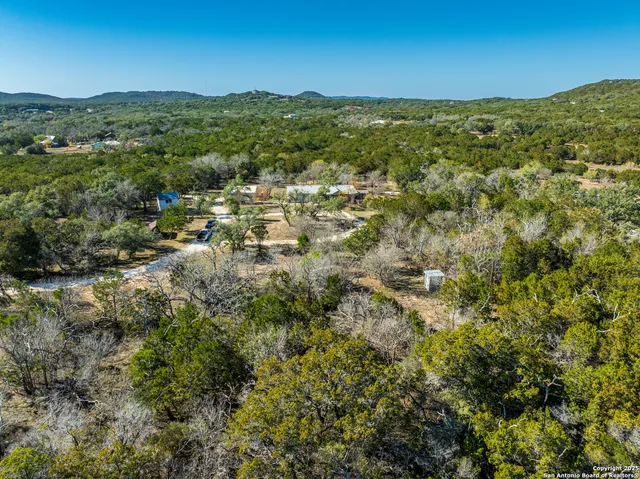 $625,000 | 245 Laurel Creek Drive, Pipe Creek, TX 78063