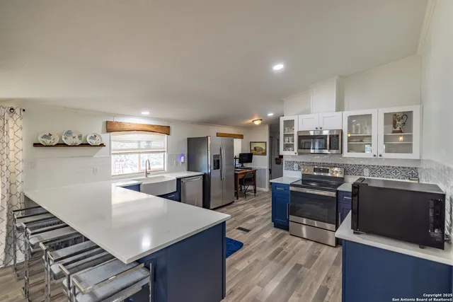 $625,000 | 245 Laurel Creek Drive, Pipe Creek, TX 78063