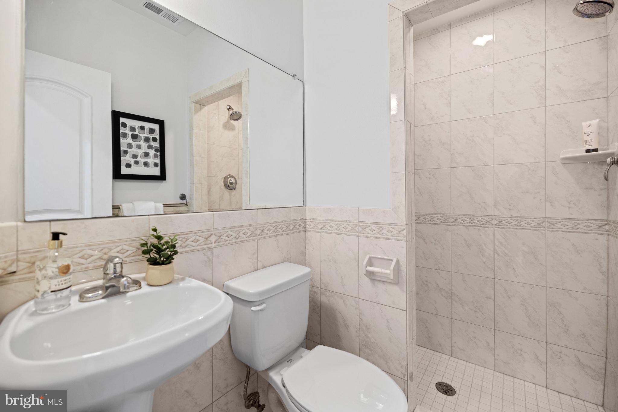 1447 Swann Street Northwest, Unit A Washington, DC 20009 - Photo 12 of 24